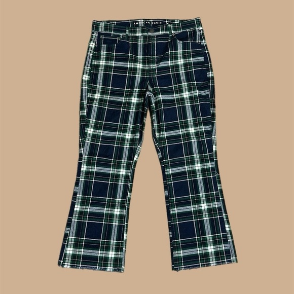 American Eagle Plaided Corduroy High-Rise Crop Flare Pants Green Sz 16R - Picture 1 of 11
